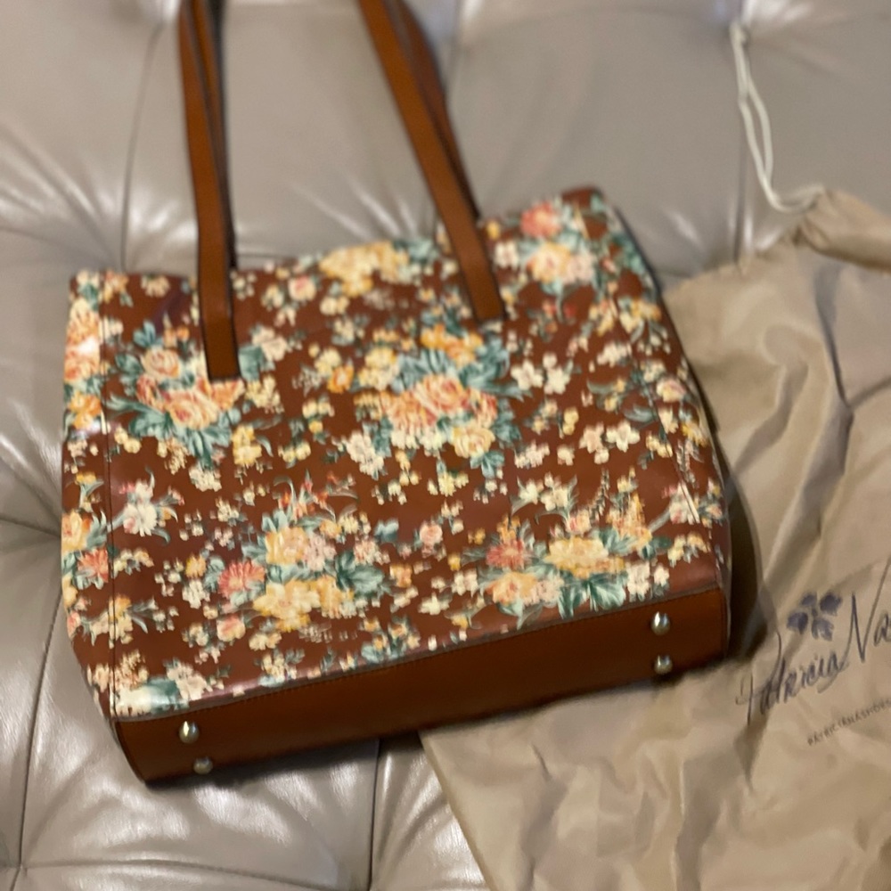 Patricia Nash Botanical Gardens Leather